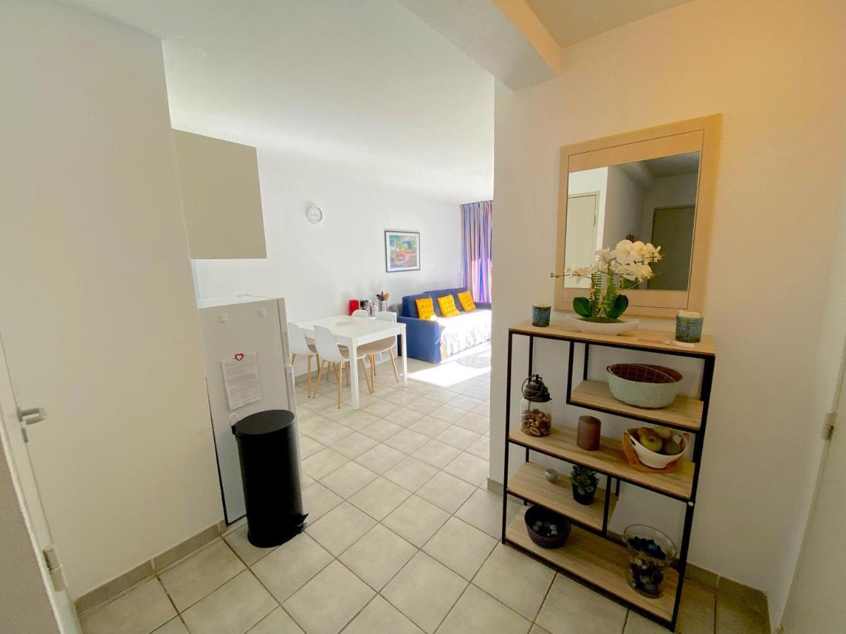 Appartement Avec Piscine A 5Min De La Plage Санари-сюр-Мер Экстерьер фото