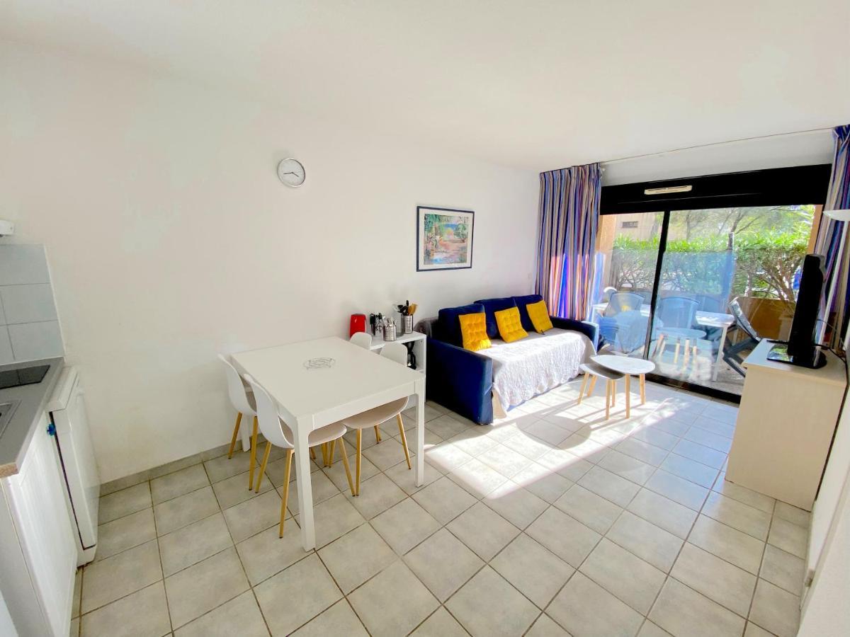 Appartement Avec Piscine A 5Min De La Plage Санари-сюр-Мер Экстерьер фото